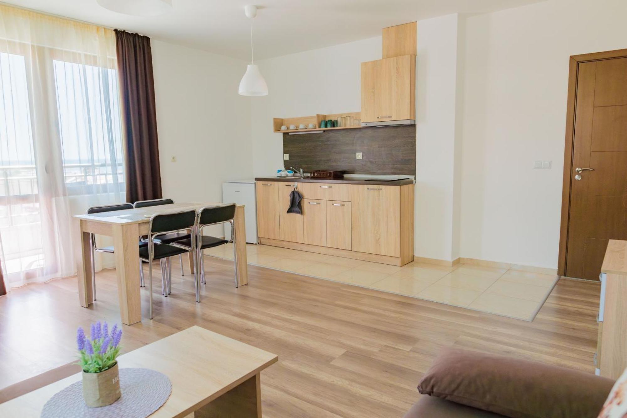 Black Sea Apartments Sveti Vlas Bagian luar foto