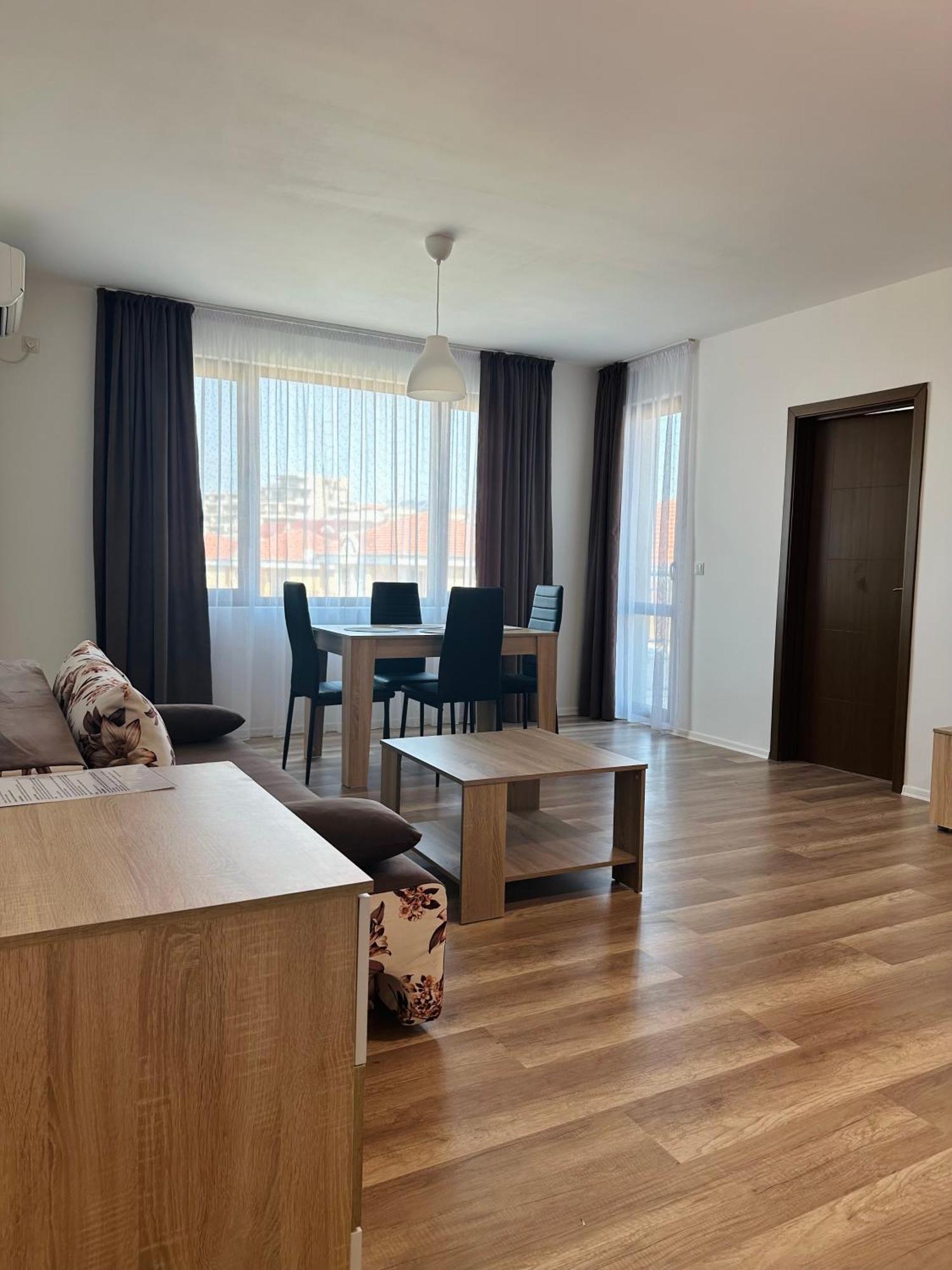 Black Sea Apartments Sveti Vlas Bagian luar foto